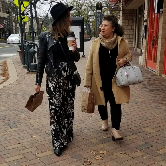 Beautiful patterned skirt - Picture 5 of 5